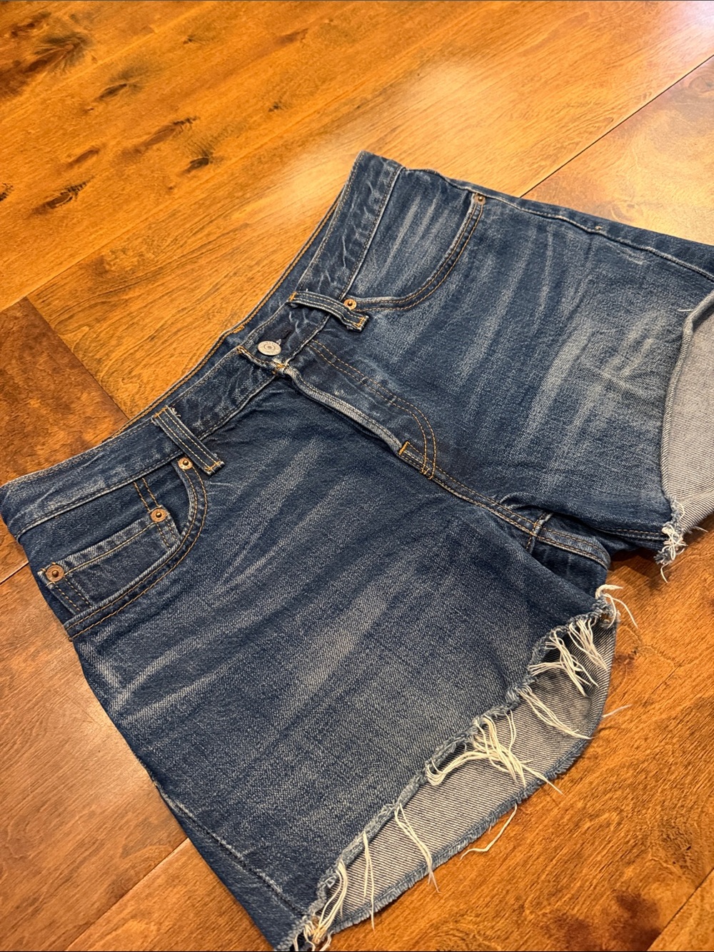 Levi's Indigo Blue Denim cutoff Shorts